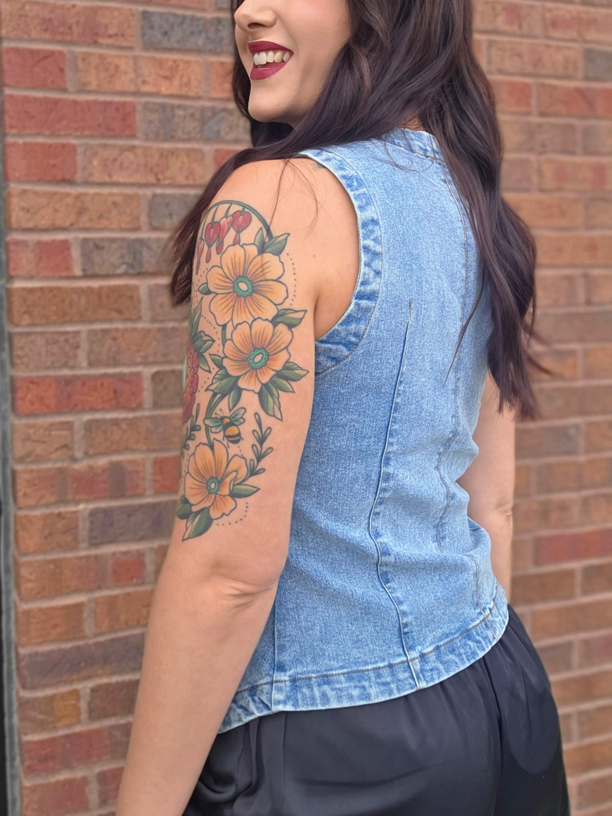 WASHED DENIM BUTTON DOWN VEST