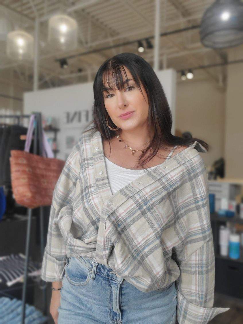 Long Sleeve Plaid w/Front Twist